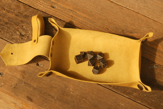 Yellow belt dicetray