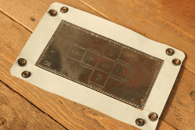 Silver dicetray